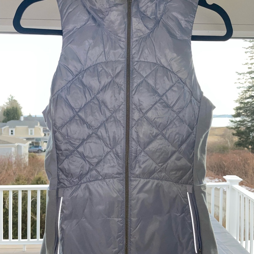 Lululemon puff vest